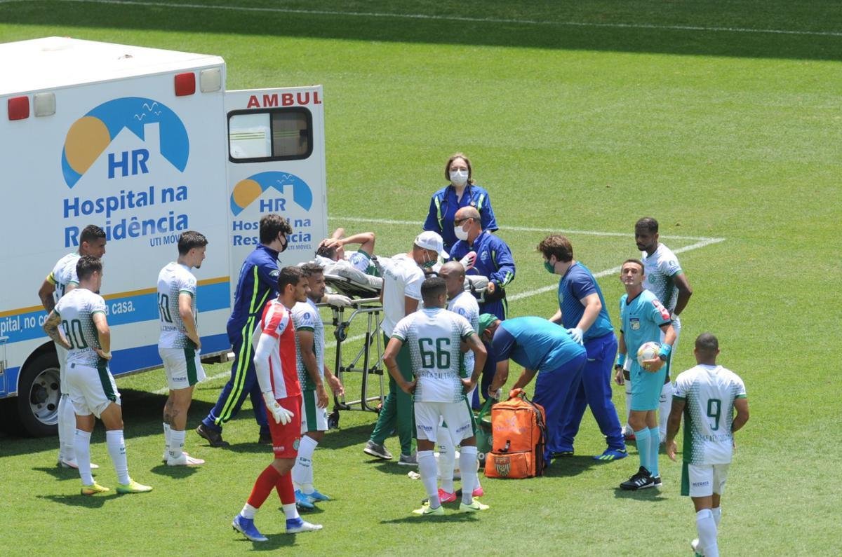Equipes se enfrentaram neste sbado, pela 13 rodada da competio