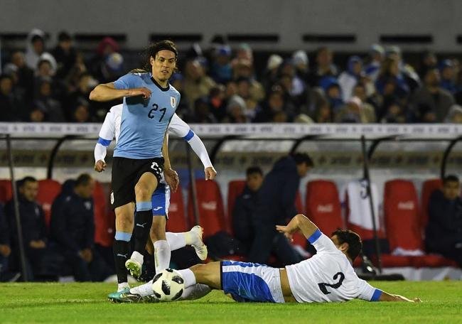 Fotos da vitria do Uruguai sobre o Uzbequisto, em Montevidu, em amistoso antes da Copa