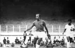 07/07/1971 - Tosto, do Cruzeiro, em 1969.
