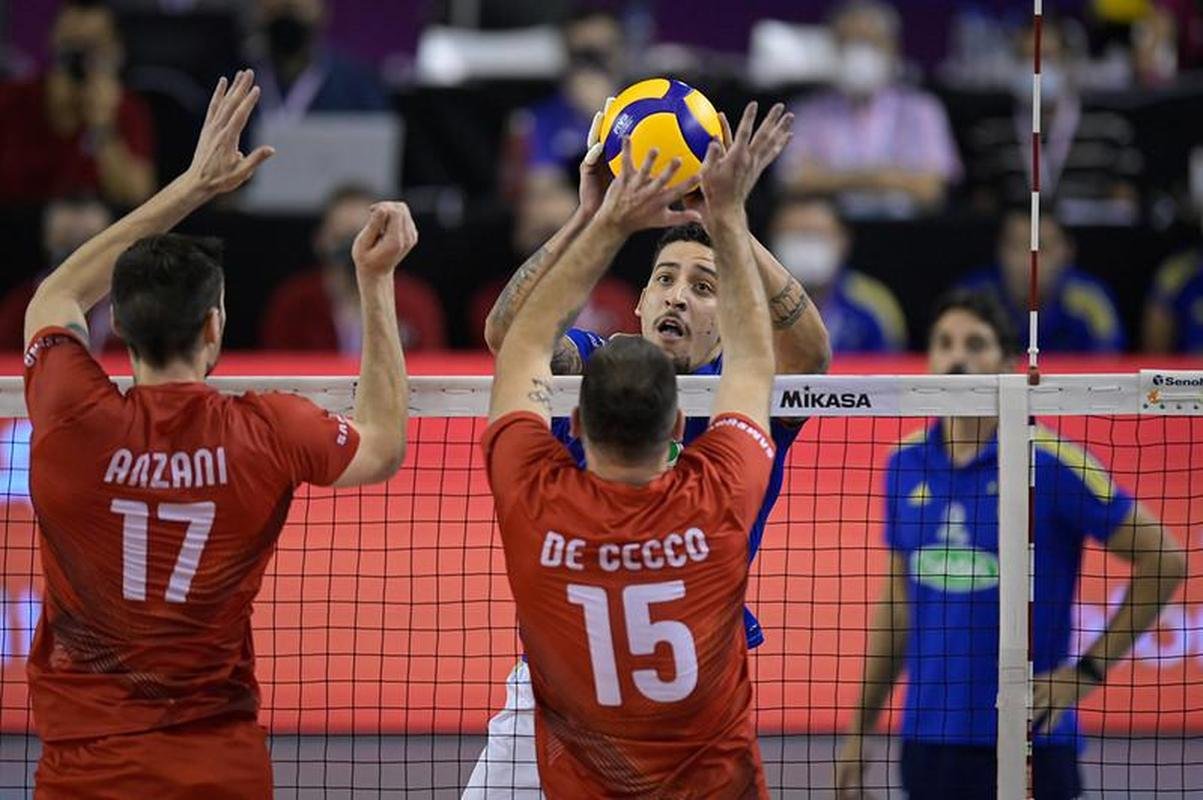 Fotos da final do Mundial de Vlei Masculino, entre Cruzeiro e Civitanova-ITA, no Ginsio Divino Braga, em Betim