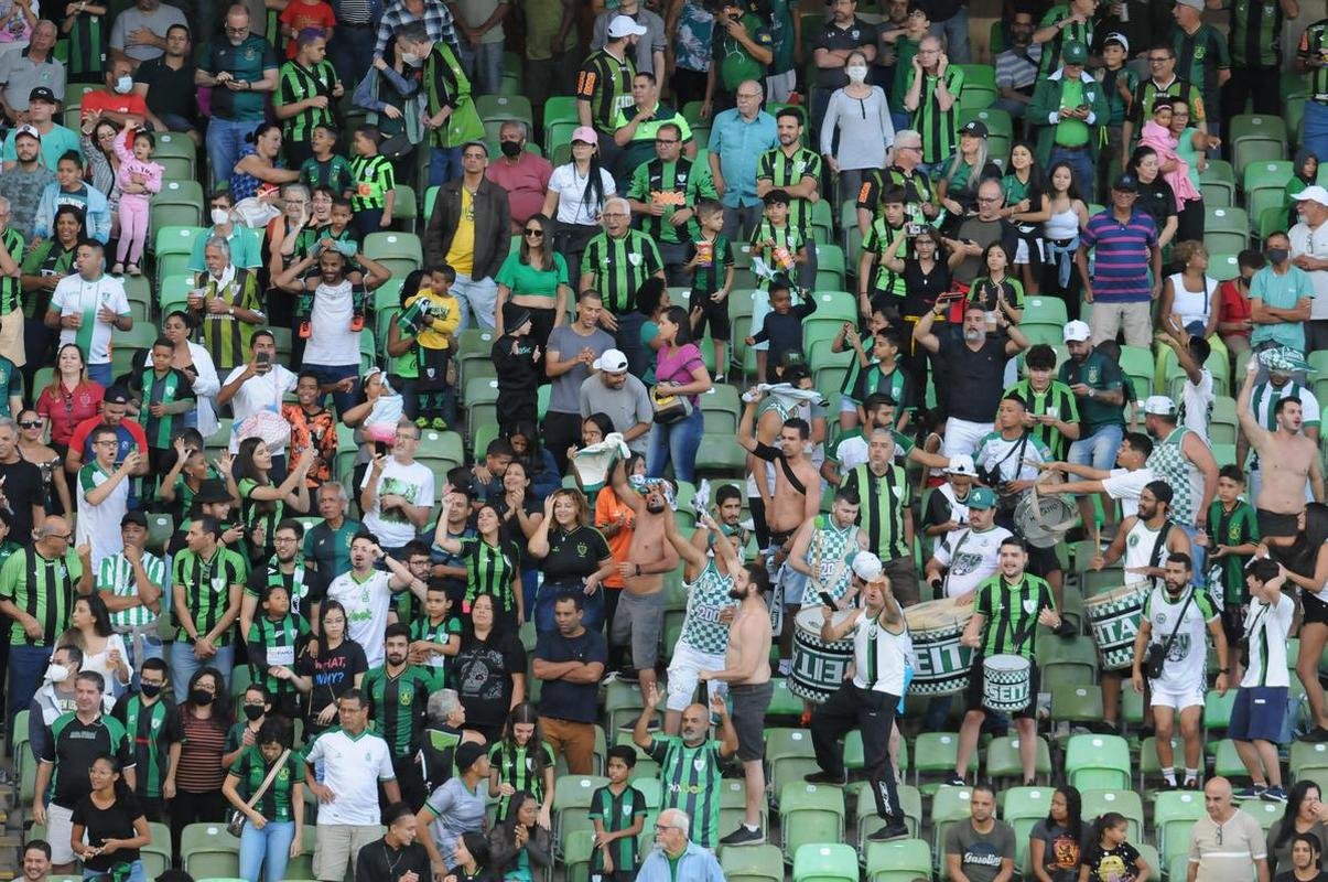 Amrica e Cuiab se enfrentaram, no Independncia, pela 9 rodada do Campeonato Brasileiro