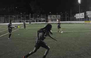 Reportagem acompanhou rotina de treinos do time feminino do Atltico