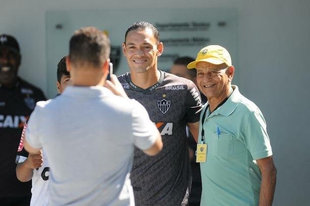 Imagens do treino na Cidade do Galo