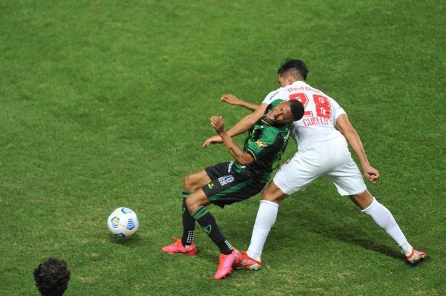 Ytalo abriu o placar para o Bragantino no Independncia diante do Amrica pela 17 rodada do Brasileiro de 2021