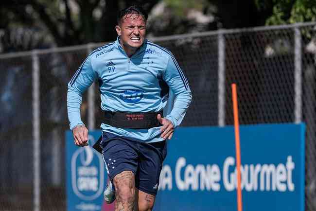 Wesley Gasolina em campo? Entenda situação do jogador do Cruzeiro