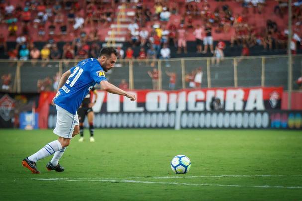 Cruzeiro empatou com Vitória no Barradão, em Salvador, por 1 a 1, pela 17ª rodada do Brasileiro