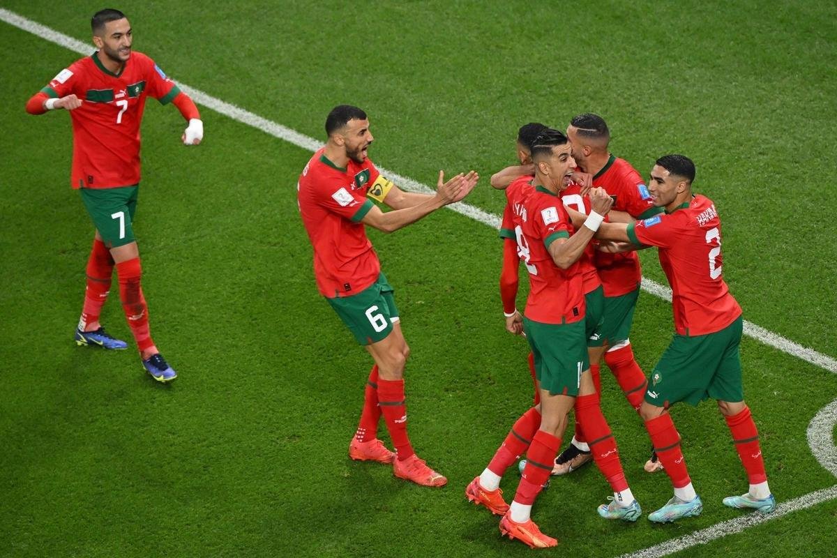 Fotos do gol de Youssef En-Nesyri, de Marrocos, sobre Portugal, pelas quartas de final da Copa do Mundo de 2022, no Catar