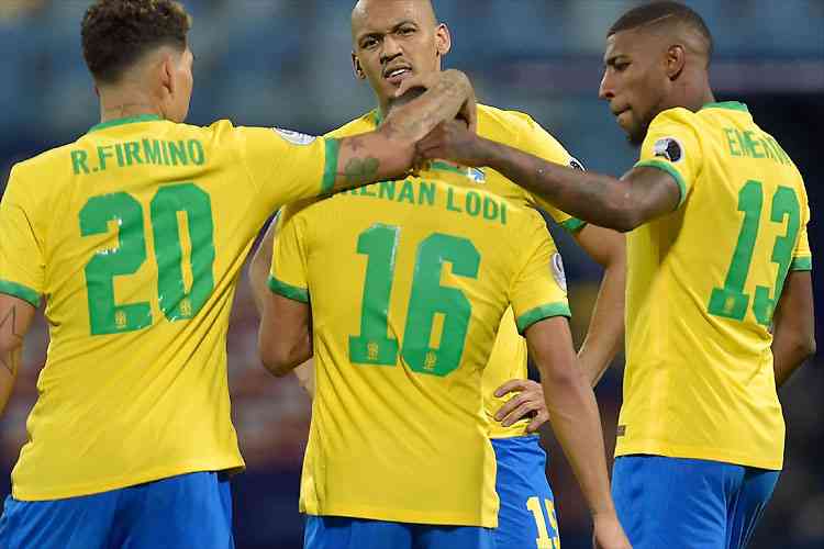 CBF apresenta numeração das camisas da seleção para a Copa 2018