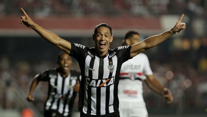 O So Paulo  o quarto time no qual Ricardo Oliveira mais marcou gols. Foram nove: oito pelo Santos e um pelo Atltico.