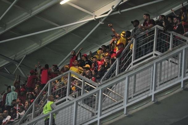 No fim, flamenguistas cantaram mais alto no Independncia