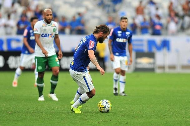Fotos de Cruzeiro x Chapecoense, no Mineiro, pela 31 rodada do Brasileiro (Ramon Lisboa/EM D.A Press)