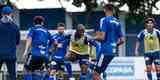 Imagens do primeiro treino do Cruzeiro antes do jogo contra o Cuiab, pela Srie B do Campeonato Brasileiro