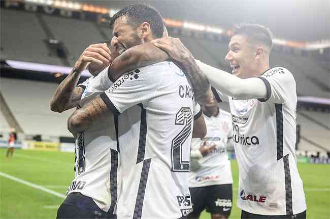 Corinthians bate o Novorizontino em jogo morno pela última rodada da fase  de grupos do Paulistão