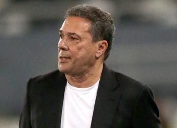 Clássico contra o São Paulo pode ser atalho para fugir da crise ou agravante na má fase