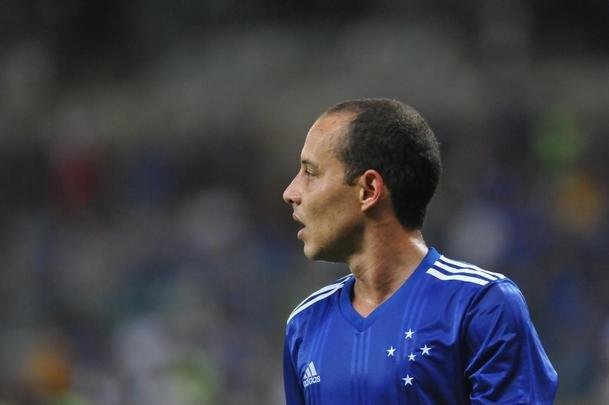 Welinton marcou o segundo gol da vitria do Cruzeiro sobre o Boa Esporte