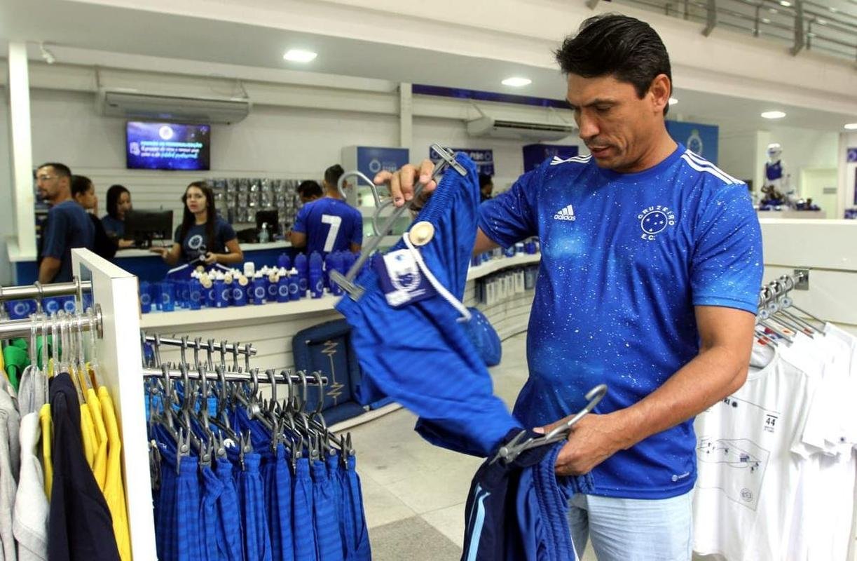 Na manh seguinte ao acesso do Cruzeiro, Belo Horizonte amanheceu 