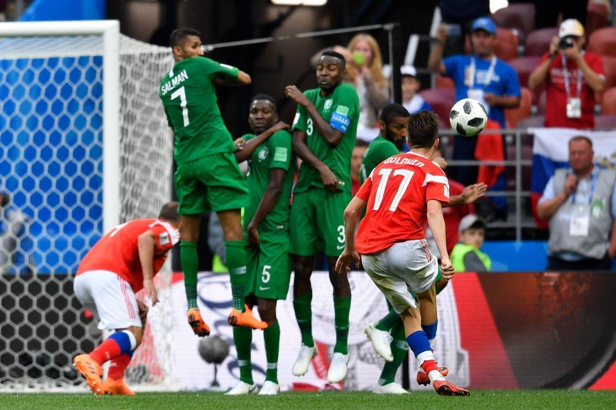 Seleo anfitri goleou Arbia Saudita por 5 a 0