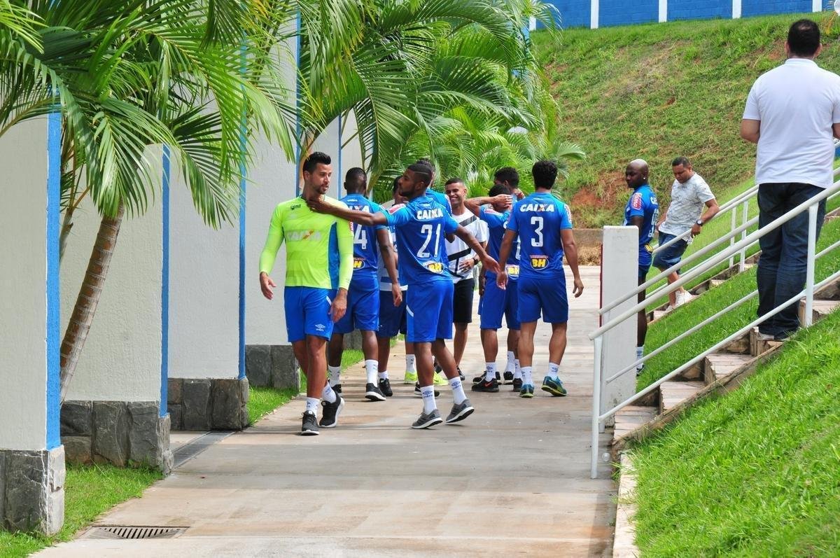 Cruzeiro iniciou temporada 2018 com reapresentao do elenco nesta quarta-feira; a caminho do Grmio, Alisson se despediu dos companheiros
