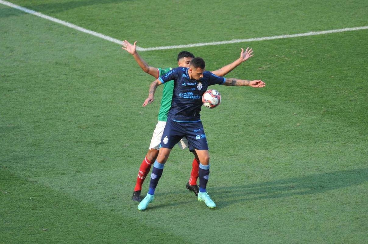 Imagens de Cruzeiro x CSA, no estdio Independncia, em Belo Horizonte, pela 2 rodada da Srie B