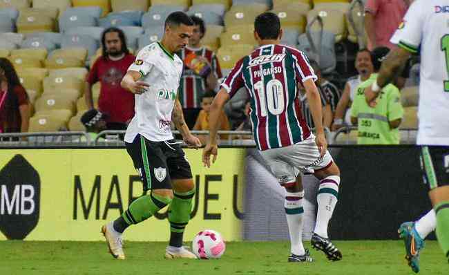 Amrica encara o Fluminense no Maracan