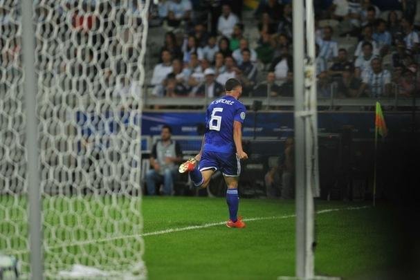 Fotos do duelo entre Argentina e Paraguai, no Mineiro, pela Copa Amrica