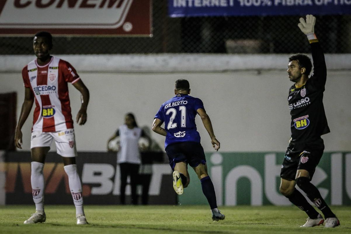 Neste sbado (18/2), o Cruzeiro visitou o Alapo do Bonfim, em Nova Lima, para medir foras com o Villa Nova, pela 6 rodada do Campeonato Mineiro.