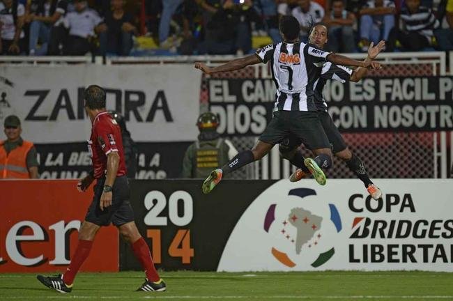 2014 - 11 de fevereiro - Zamora-VEN 0 x 1 Atltico - Estdio La Carona, Barinas - Primeira rodada da fase de grupos. Na primeira estreia longe de BH, o Galo venceu por 1 a 0, com gol do atacante J. Naquela edio, o time alvinegro foi eliminado nas oitavas de final para o Atltico Nacional-COL.
