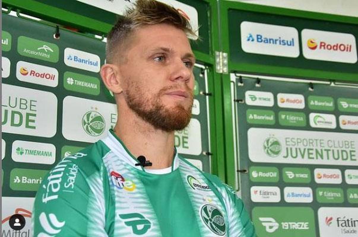 Rafael Forster, zagueiro (Juventude)