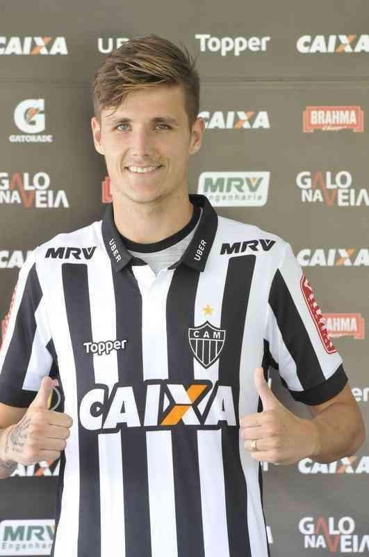 Maidana - Contratado pelo Atlético após se destacar no Paraná, encerrou a temporada 2018 como titular da equipe. Em 2019, perdeu espaço com as chegadas de Réver e Igor Rabello e virou a quarta opção na equipe. Em 2020, o jogador foi emprestado ao Sport. Em 45 jogos, o defensor soma um gol pelo clube.