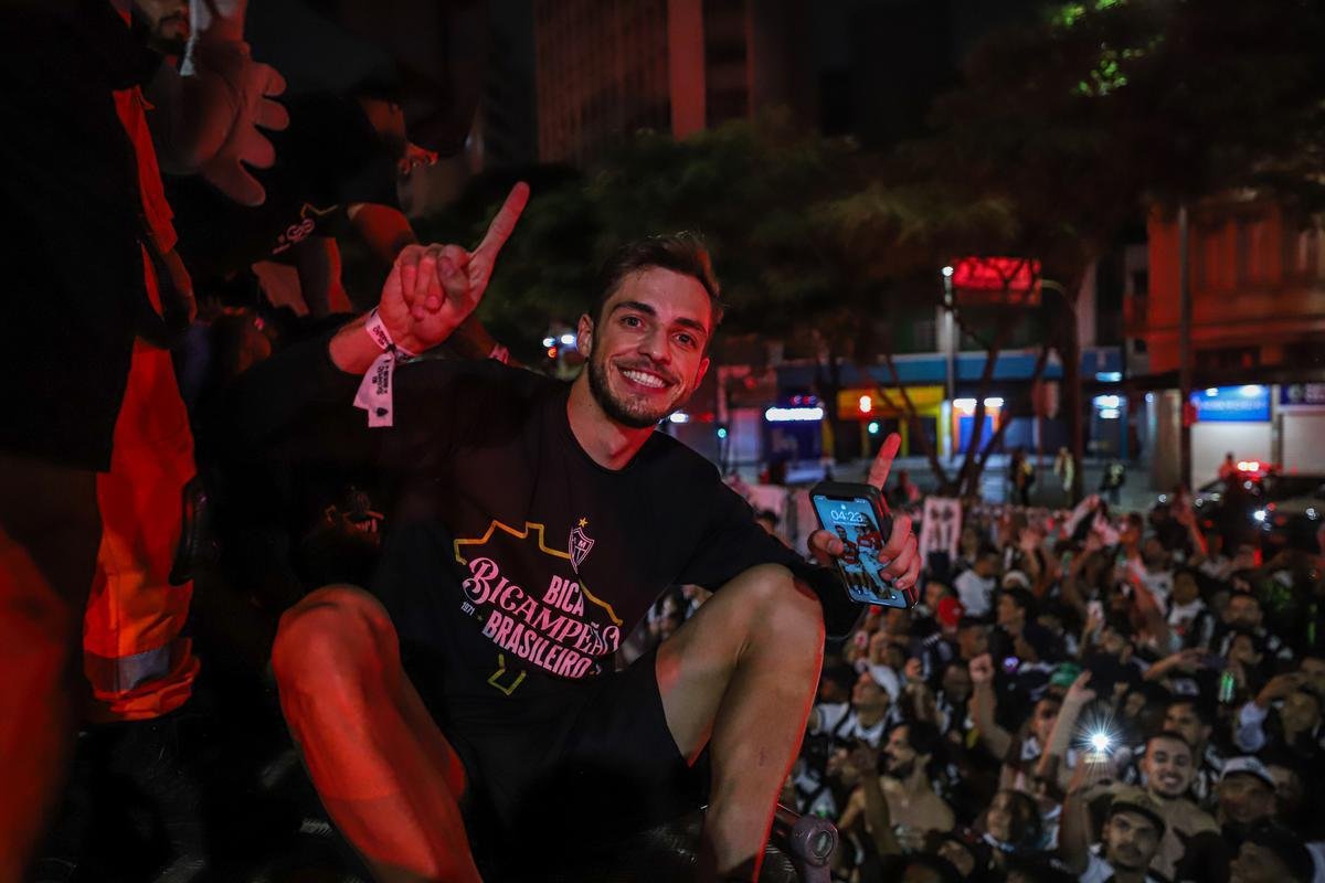 Bastidores da festa do Atltico em comemorao ao ttulo brasileiro