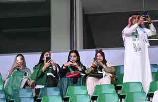 Polnia x Arbia Saudita: fotos da torcida no jogo da Copa do Mundo