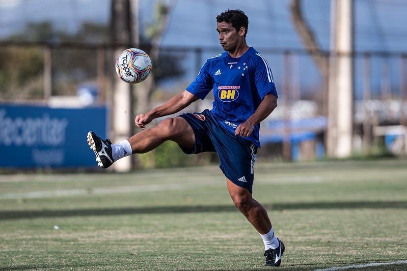 11 - Jean - Cruzeiro - Avaliado em 1 milho de euros (cerca de R$ 6,3 milhes)