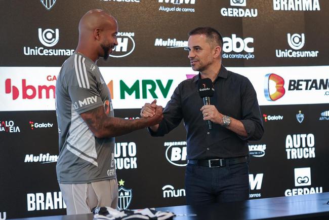 Veja fotos da apresentação de Patrick no Atlético