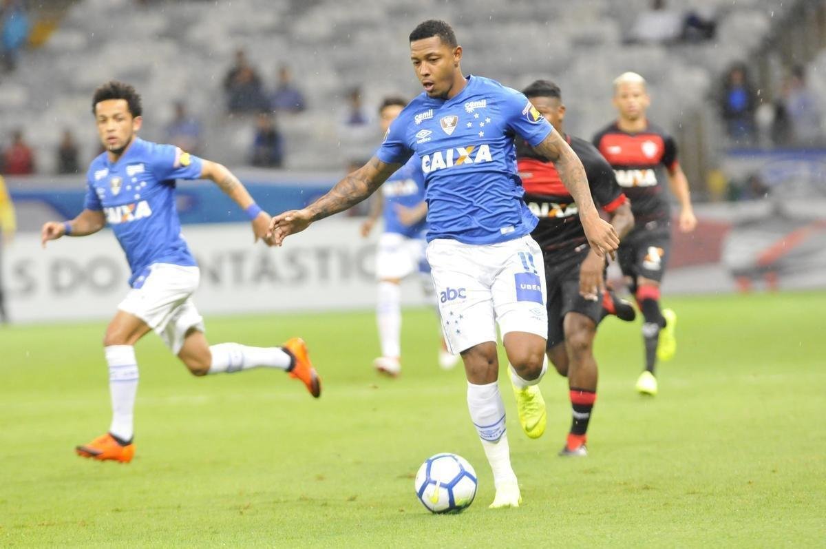 Fotos de Cruzeiro x Vitria, no Mineiro, pela 36 rodada do Campeonato Brasileiro (Juarez Rodrigues/EM D.A Press)