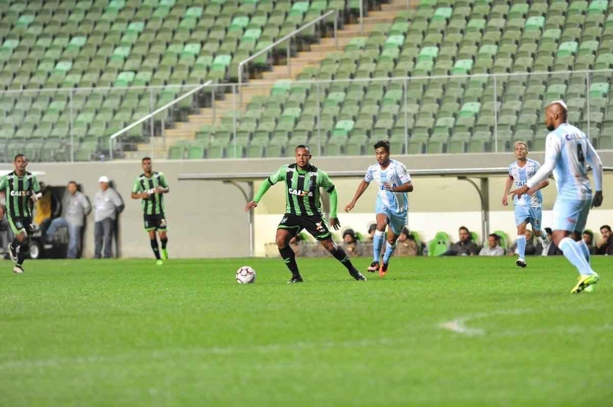 Amrica e Londrina se enfrentaram no Independncia, pela 18 rodada da Srie B do Brasileiro