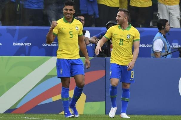 Imagens da vitória do Brasil sobre o Peru, na Arena Corinthians