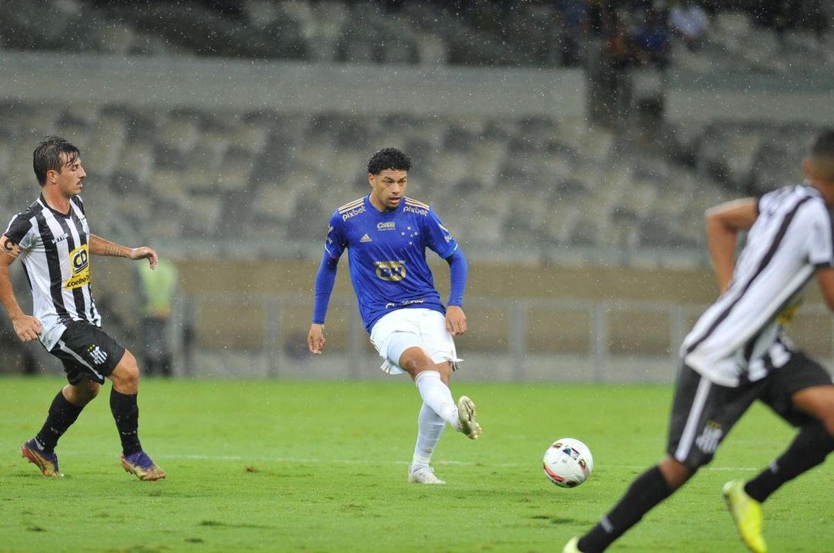 Fotos do jogo entre Cruzeiro e Democrata-GV, no Mineiro, em BH, pela quinta rodada do Campeonato Mineiro de 2022