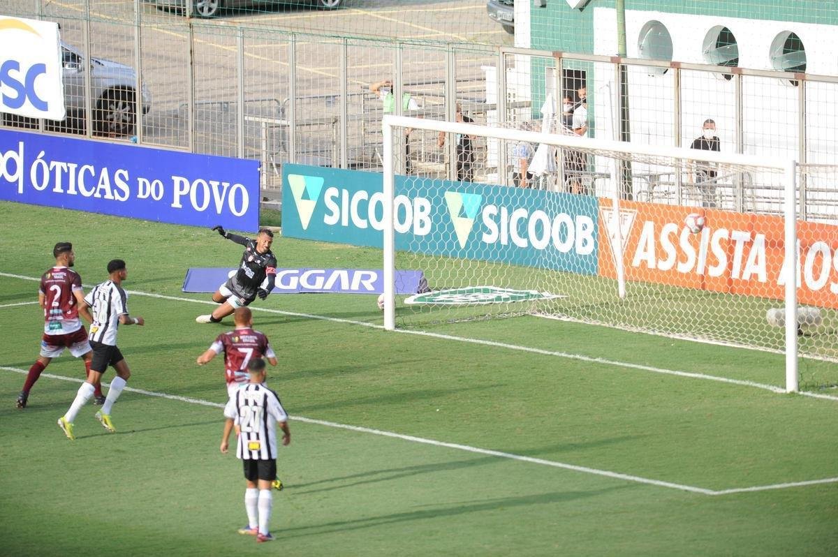 Fotos da vitria do Atltico sobre o Patrocinense, por 3 a 1, no Independncia, em Belo Horizonte, pela quarta rodada do Campeonato Mineiro. Mando foi do clube do interior, que no pde realizar a partida em Patrocnio devido ao elevado nmero de casos de COVID-19 na cidade.