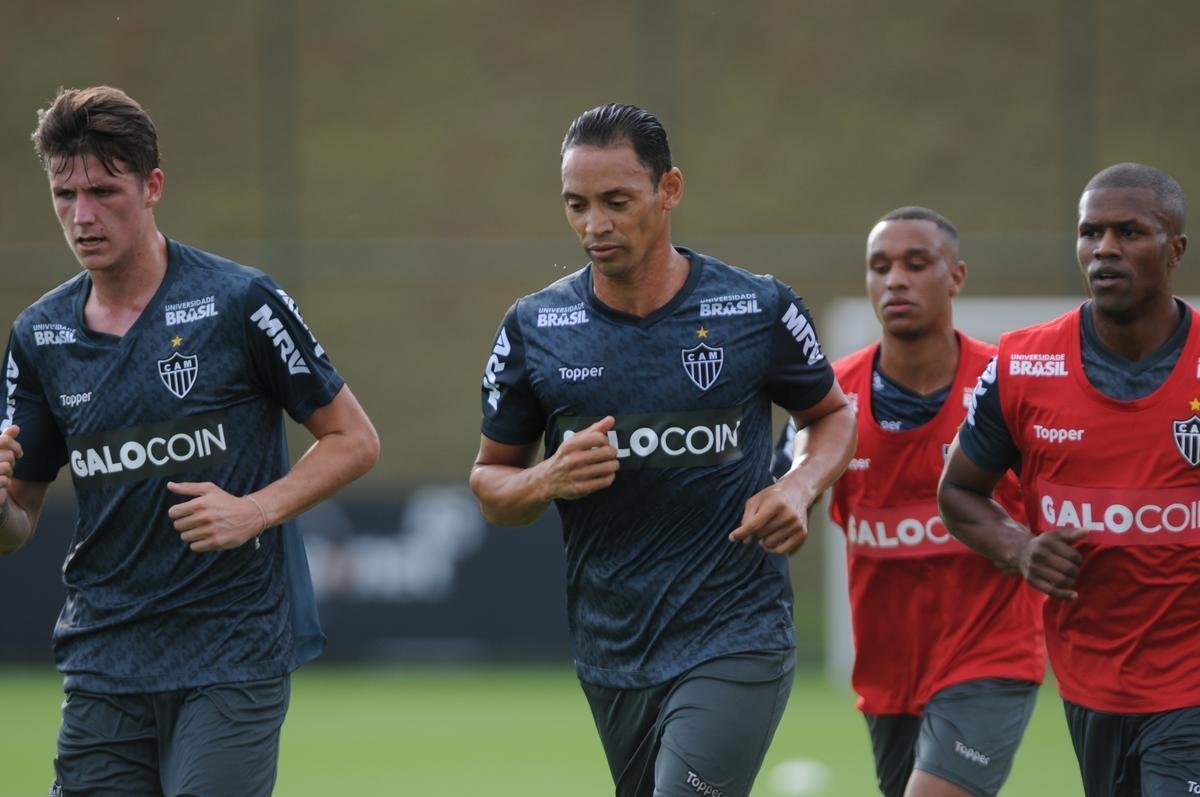 Veja imagens do primeiro dia de trabalho do Atltico no ano