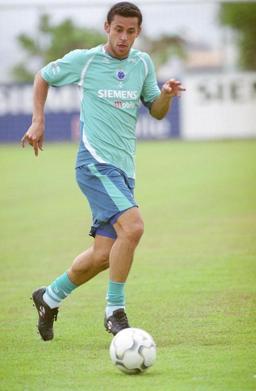 O dia a dia de Fred na Toca da Raposa II entre julho de 2004 e agosto de 2005