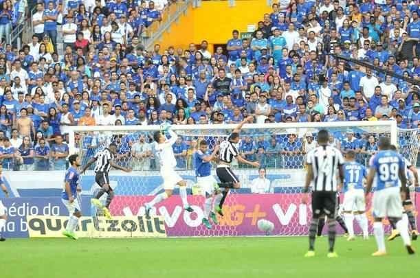Imagens do jogo entre Cruzeiro e Botafogo, pela 19 rodada do Brasileiro, no Mineiro