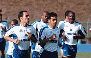 Fotos da passagem de Rincón pelo Cruzeiro em 2001