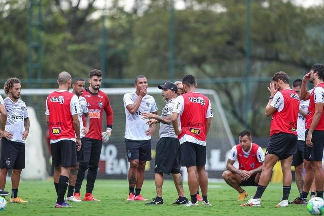Fotos do primeiro treino de Hulk no Atlitco