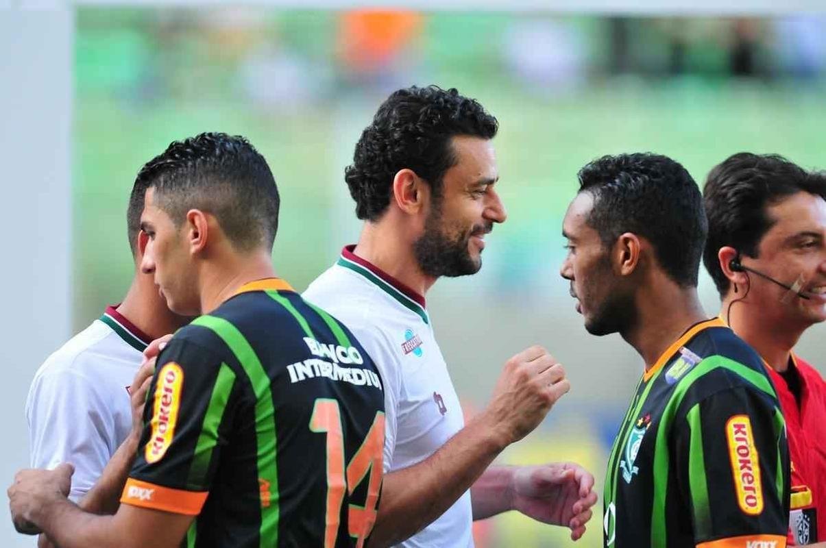 Imagens do jogo entre Amrica e Fluminense no Independncia