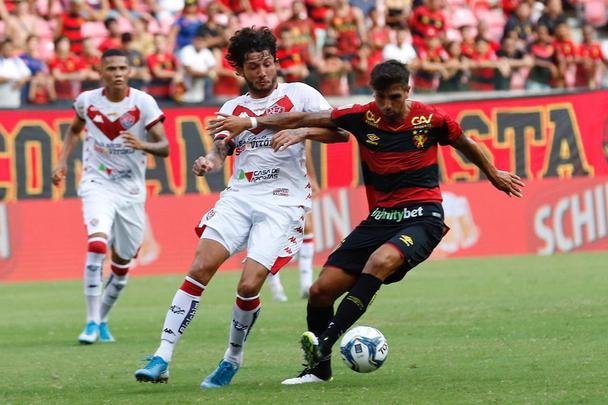 Partida entre Sport e Vitria, na Arena de Pernambuco, pela Copa do Nordeste
