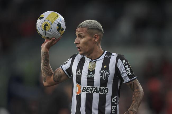 Neste domingo (17), o Atltico enfrentou, em Curitiba, o Athletico-PR pela 2 rodada da Srie A do Campeonato Brasileiro. A partida foi realizada na Arena da Baixada.