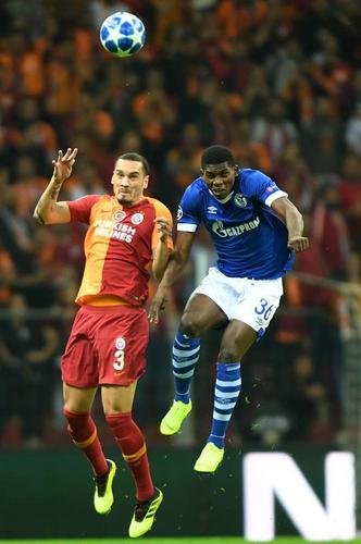 Maicon defendeu o Galatasaray da Turquia na temporada 2017/2018 e em parte de 2019