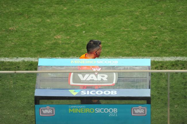 Fotos do jogo entre Amrica e Cruzeiro, pela semifinal do Mineiro