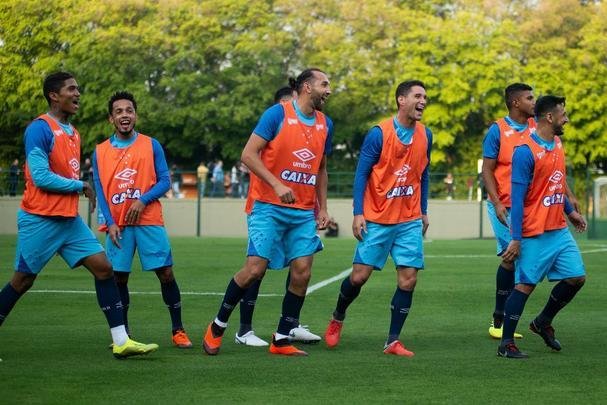 Antes de primeiro jogo da semifinal da Copa do Brasil, contra o Palmeiras, Cruzeiro treinou no CT do So Paulo, na Barra Funda, nesta tera-feira (11/09)