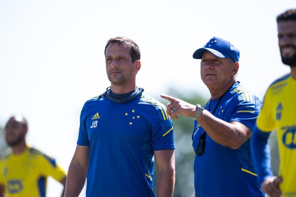 Cruzeiro empatou por 1 a 1 com o Boavista-RJ em jogo-treino realizado neste sbado (22/5), na Toca da Raposa II. Rafael Sobis marcou o gol celeste, enquanto Douglas Pedroso fez para a equipe do Rio de Janeiro.
